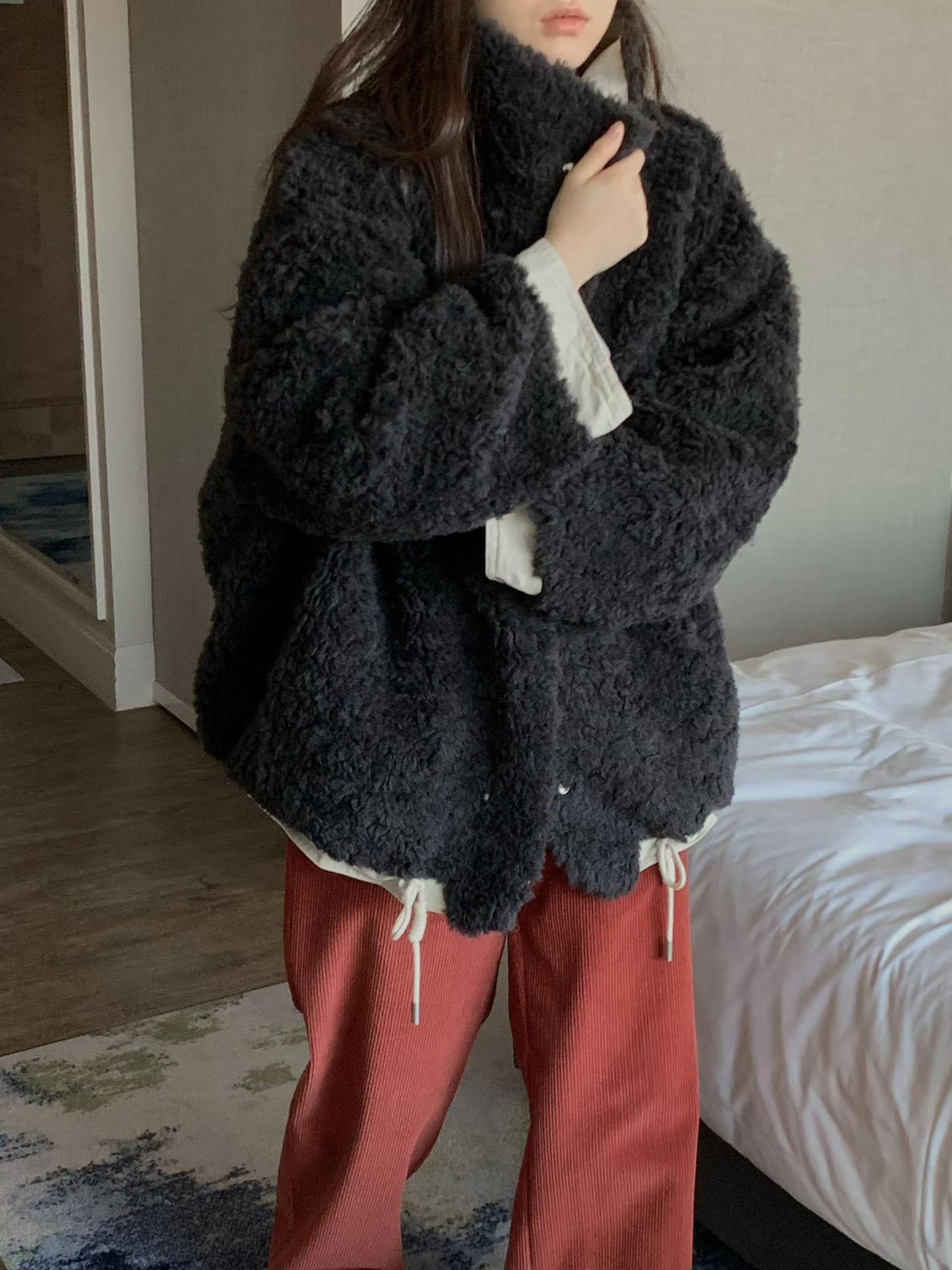 B54.正反2WAY率性女孩毛毛外套