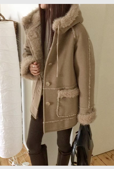 B44.復古女孩麂皮羊毛外套