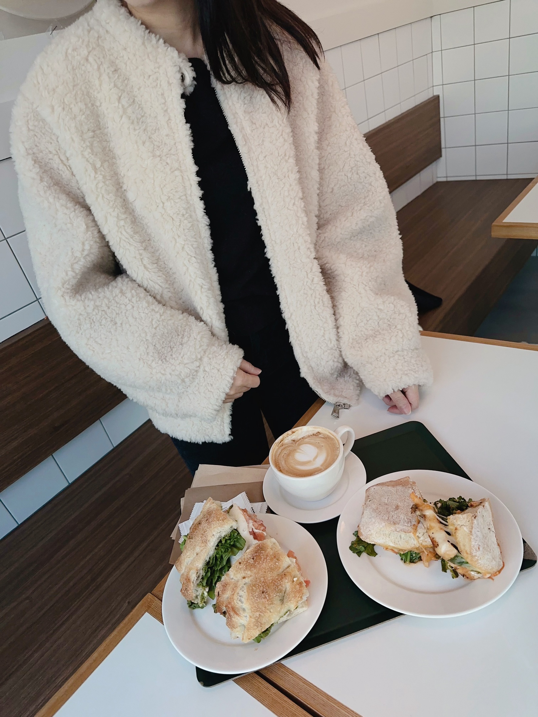 B59.擁抱泰迪熊無領拉鏈外套