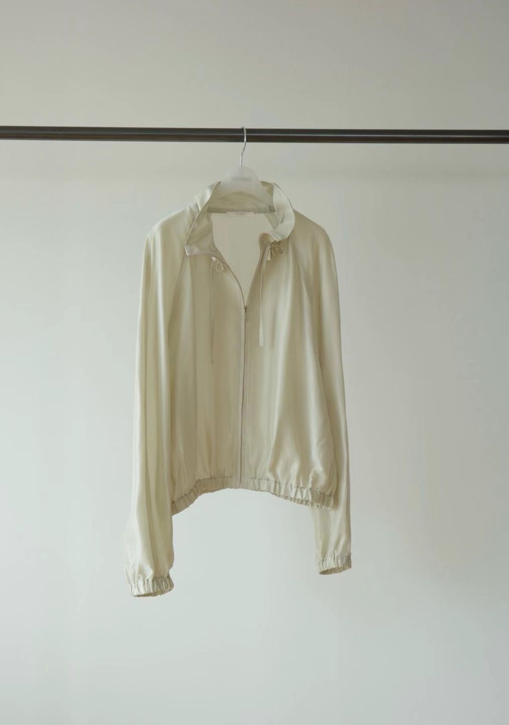 B32.瘦瘦歐膩拉克蘭袖輕薄粉彩小外套