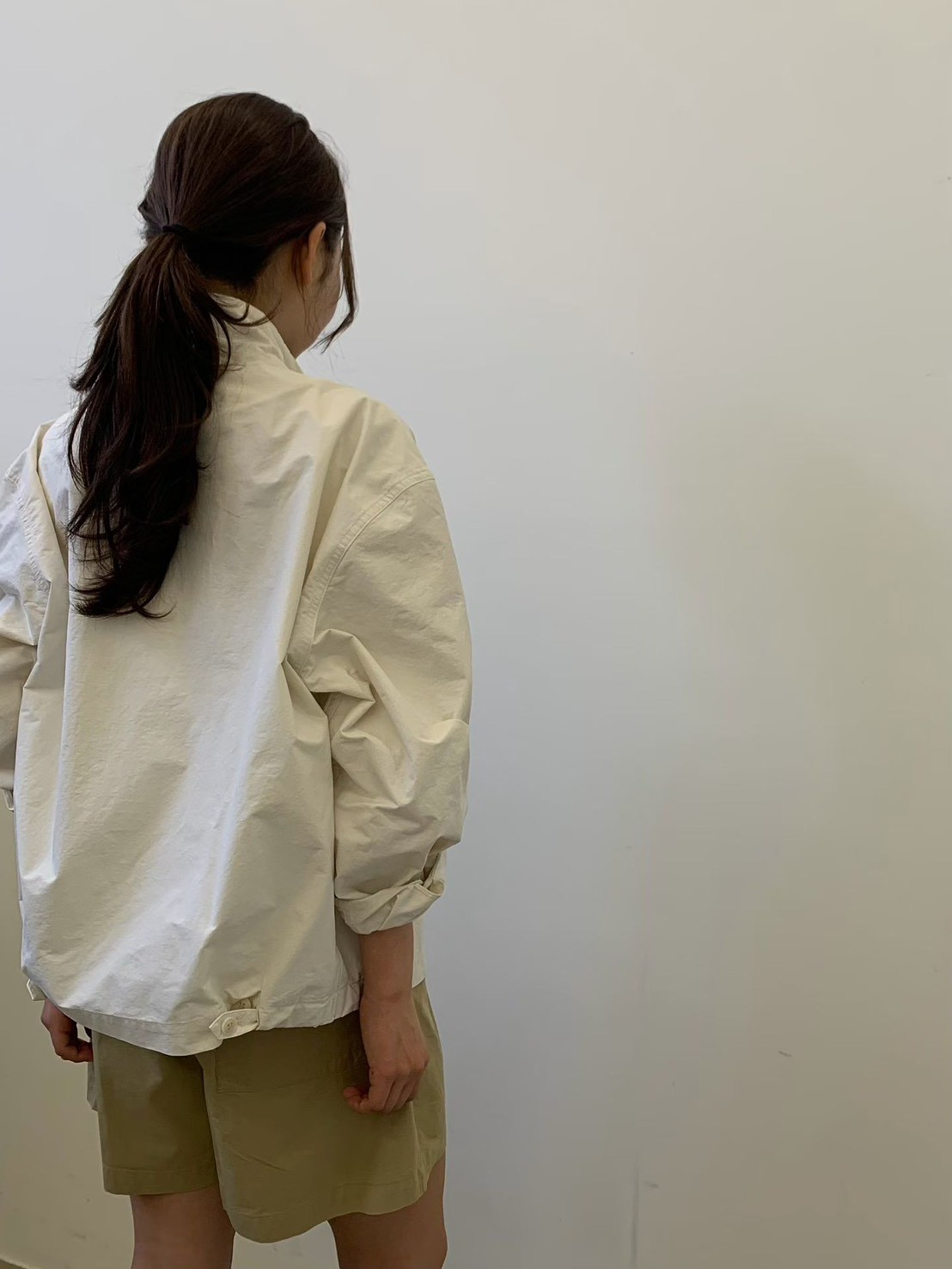 B20.質感家小繡字立領防風外套