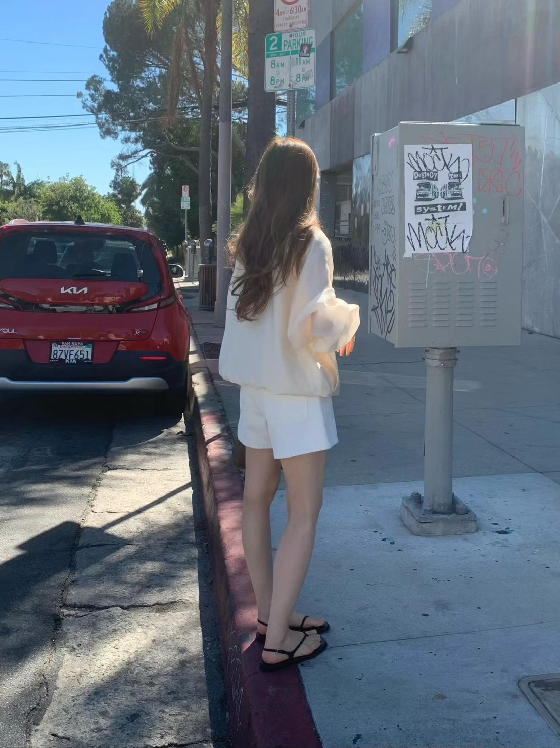 A22.顏值家天絲圓領拉鍊外套