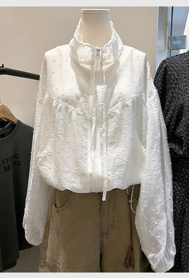 A17.甜美點點緹澎袖拉鍊外套