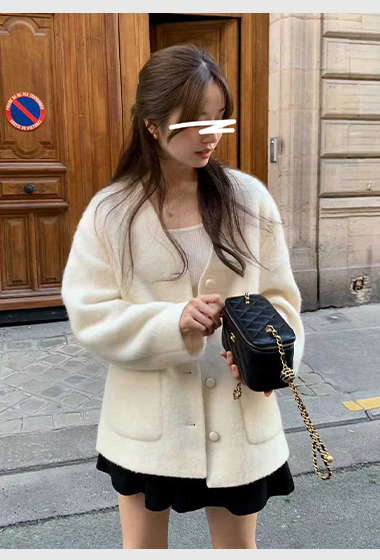 A22.顏值家氣質小千金V領排釦外套