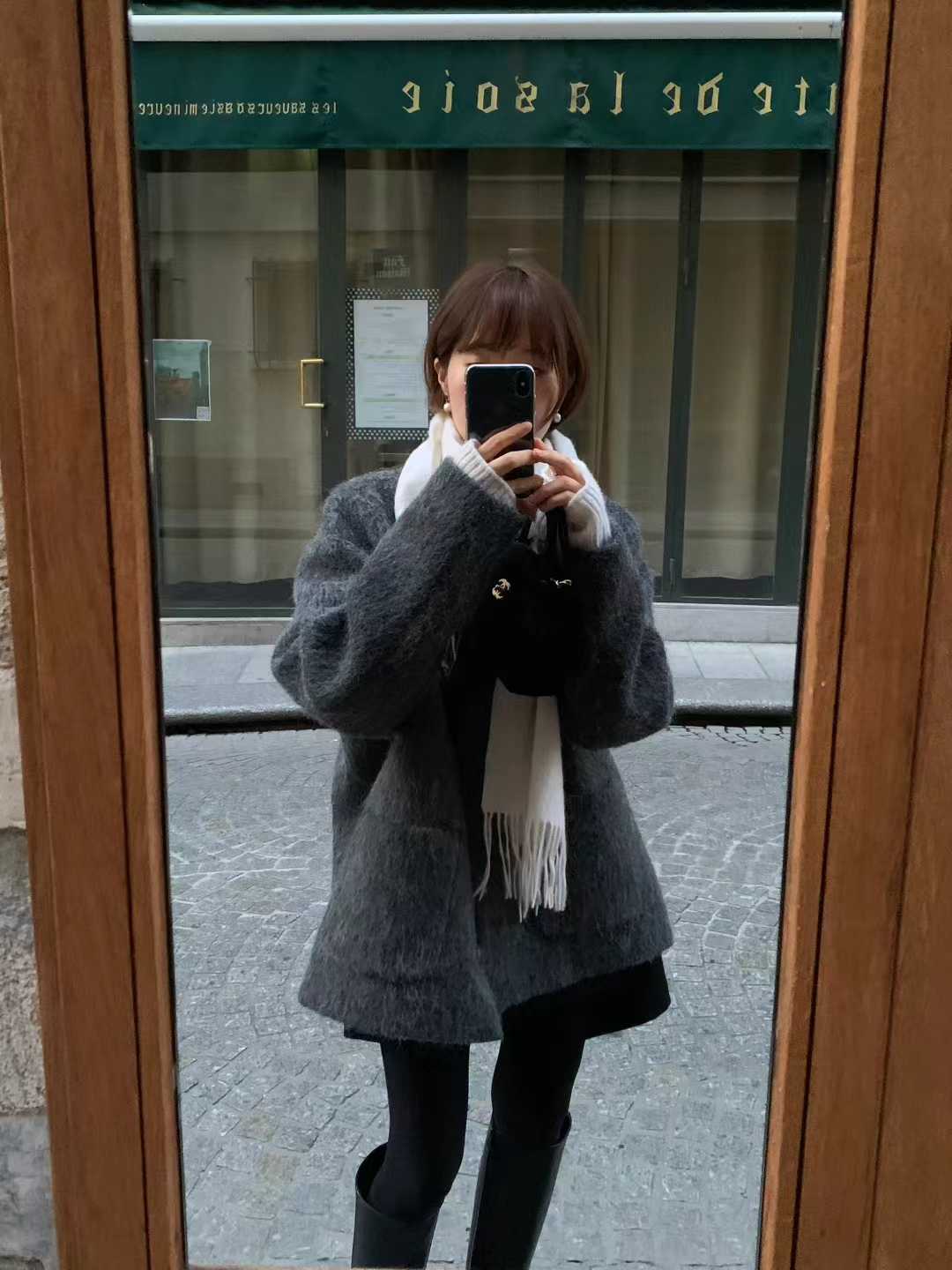 A22.顏值家氣質小千金V領排釦外套