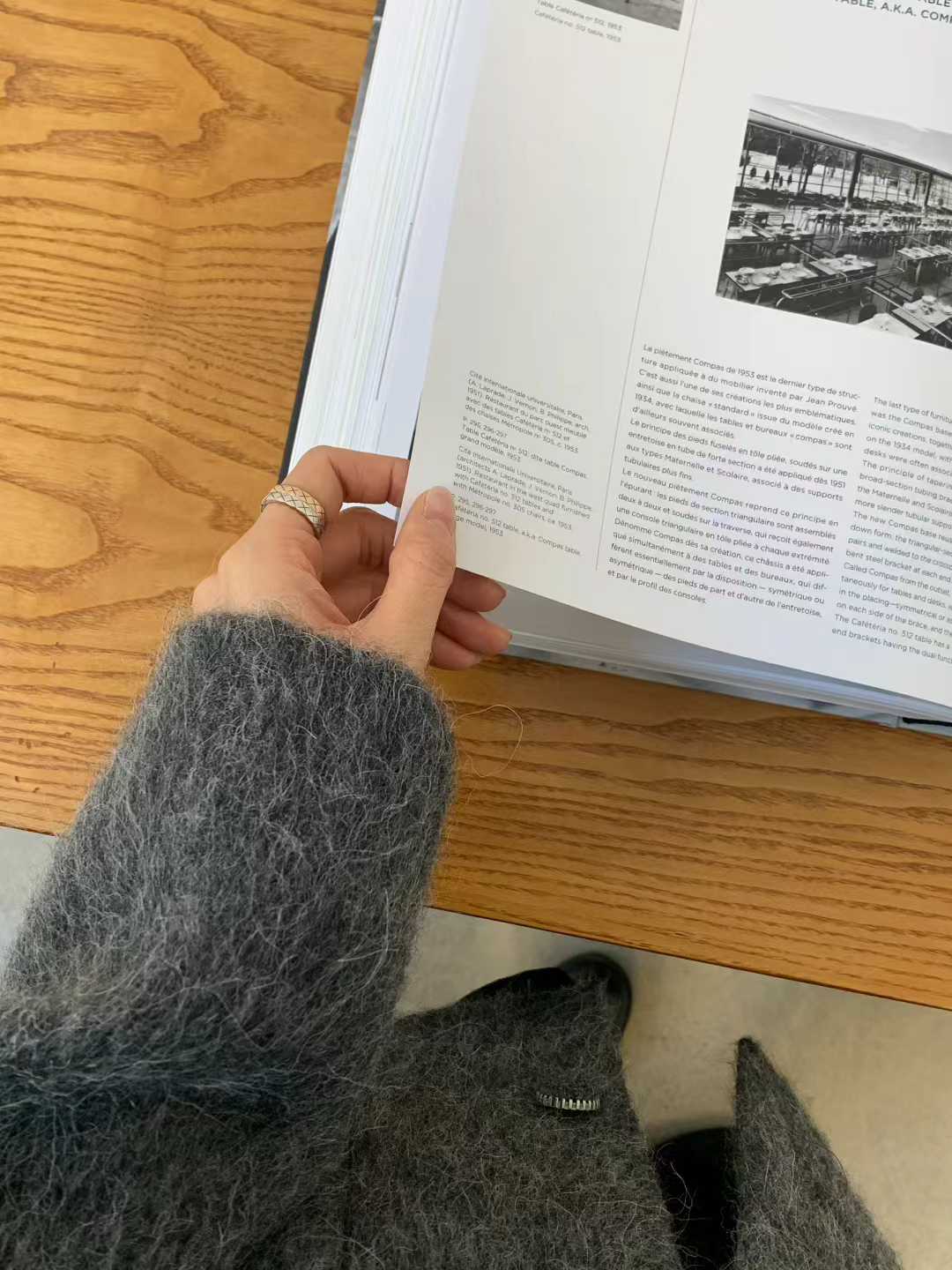 A22.顏值家氣質小千金V領排釦外套