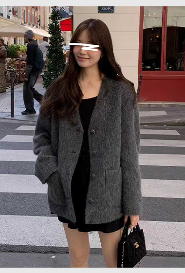 A22.顏值家氣質小千金V領排釦外套