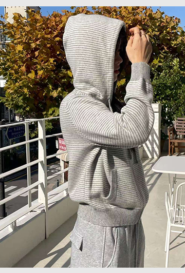 A91.星星家100%Wool細條紋連帽休閒外套