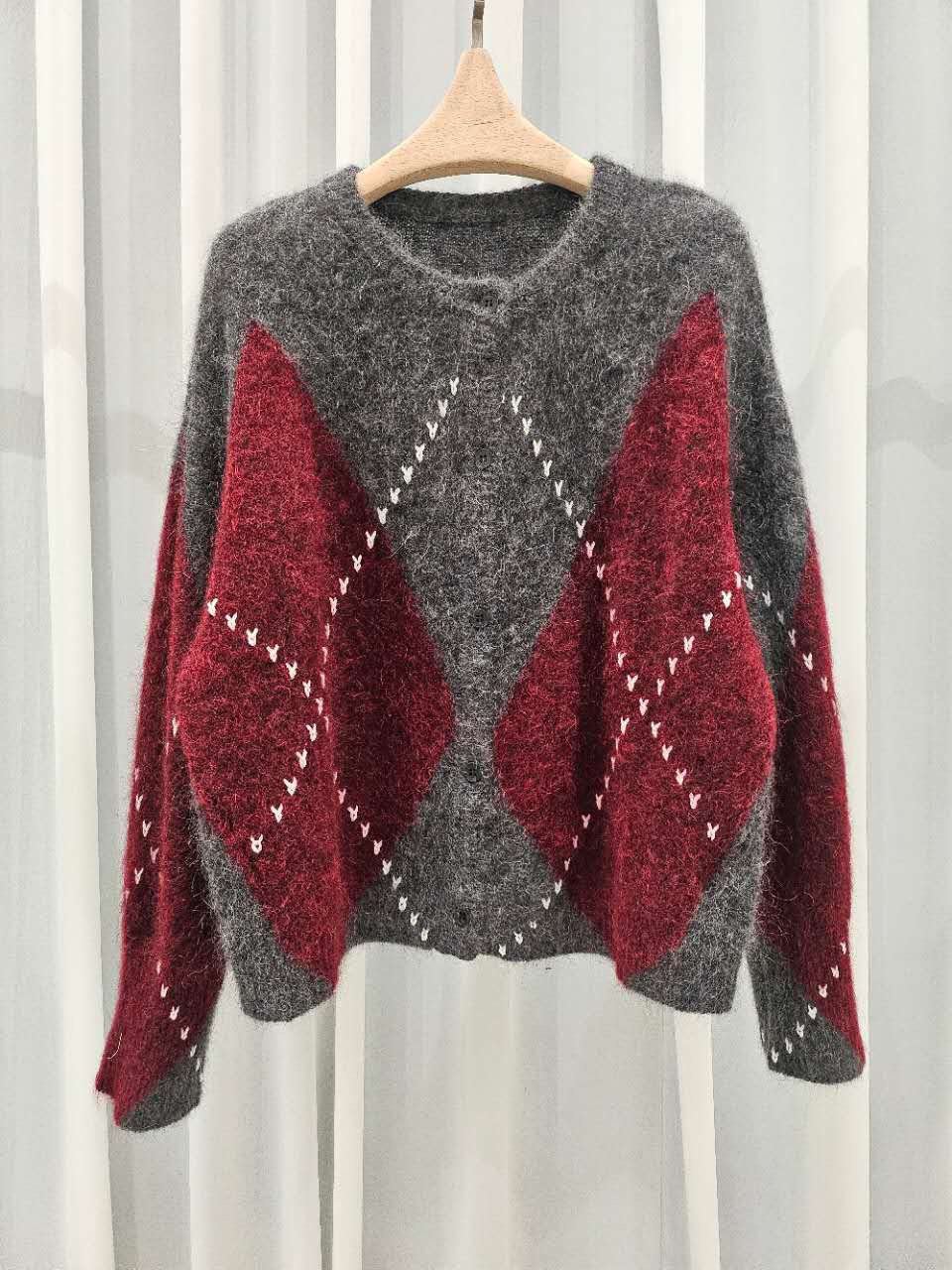 A98.星星家馬海毛復古菱格毛衣