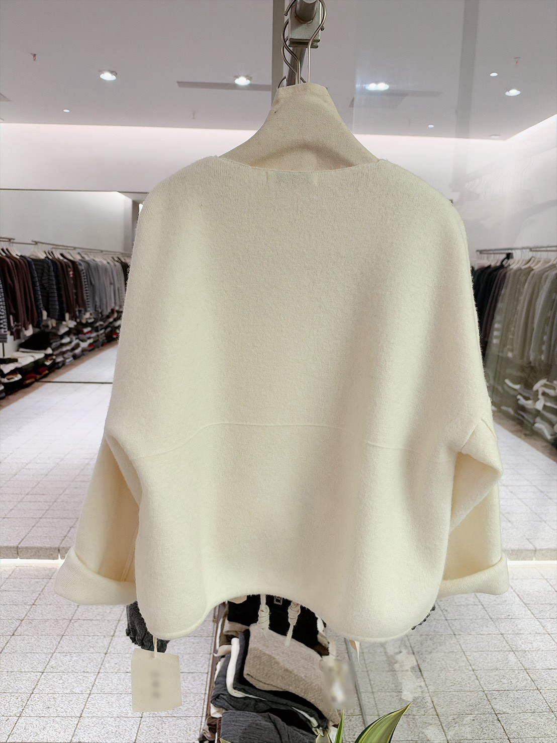 A41.抽繩100%WOOL拉鍊外套