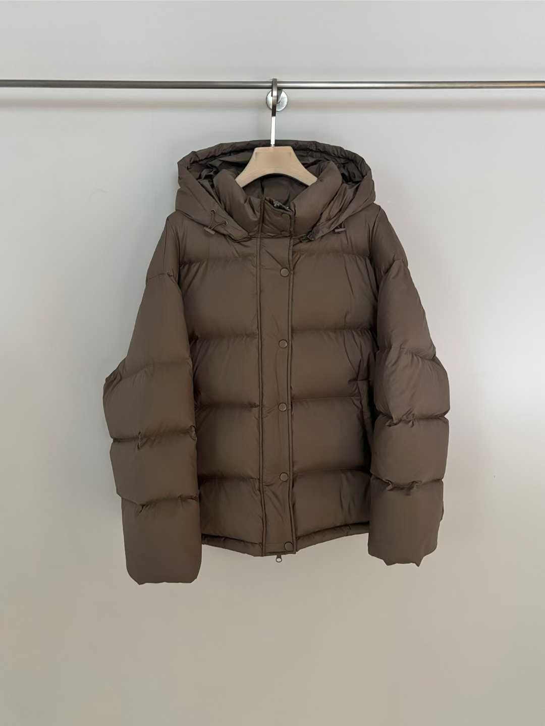 B17.小V家經典保暖連帽鴨絨外套