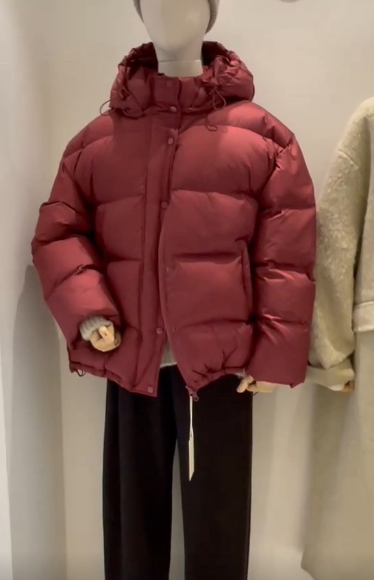 B17.小V家經典保暖連帽鴨絨外套