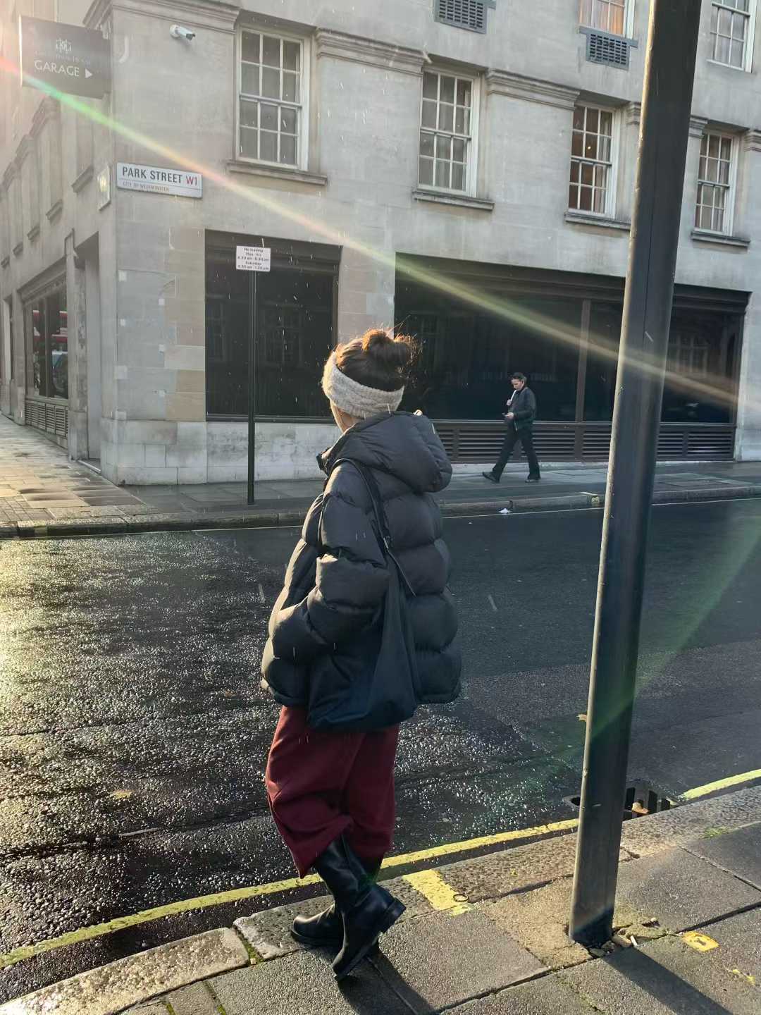 B17.小V家經典保暖連帽鴨絨外套