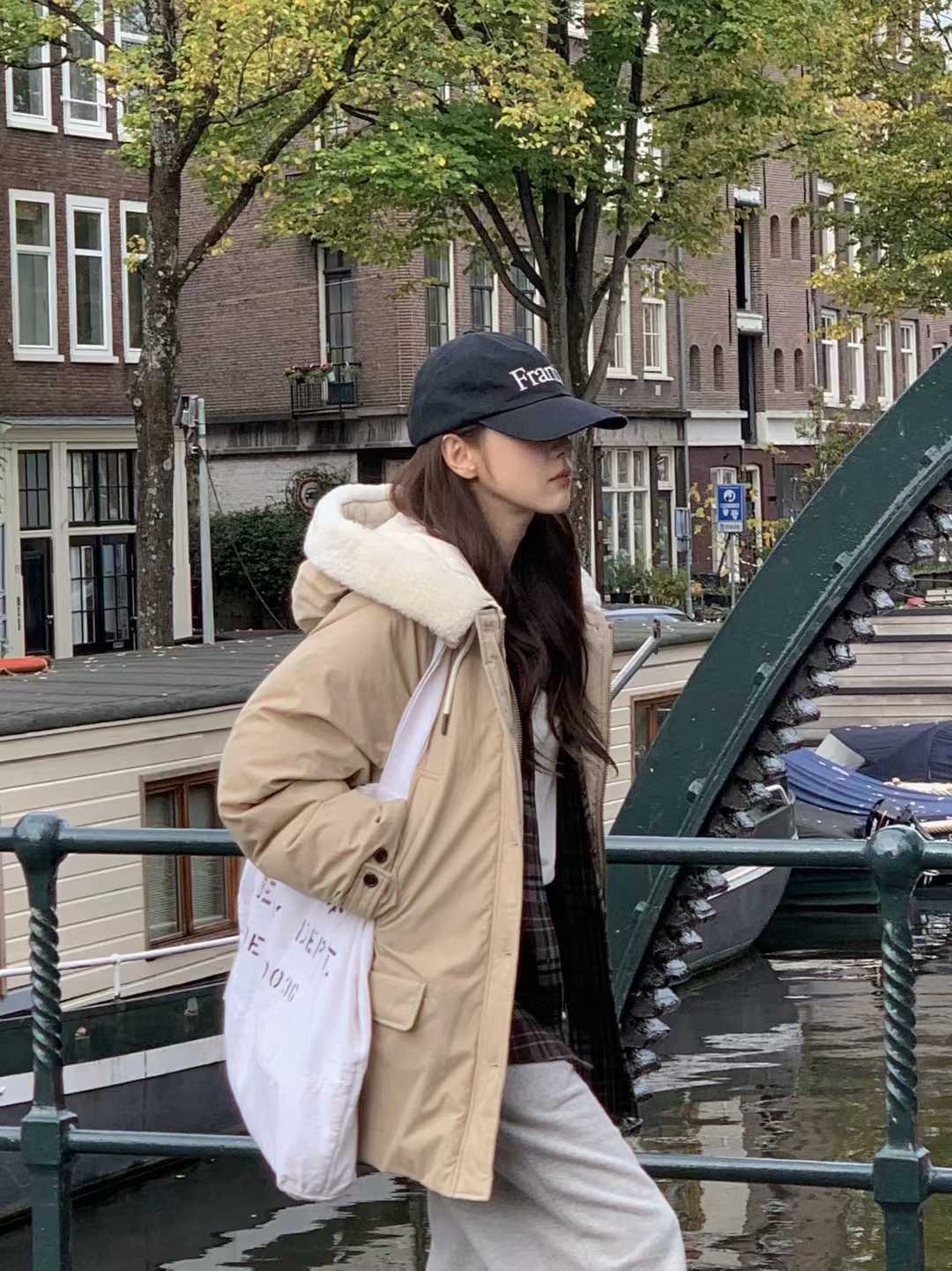 B16.小V家可愛翻領毛毛鴨絨外套