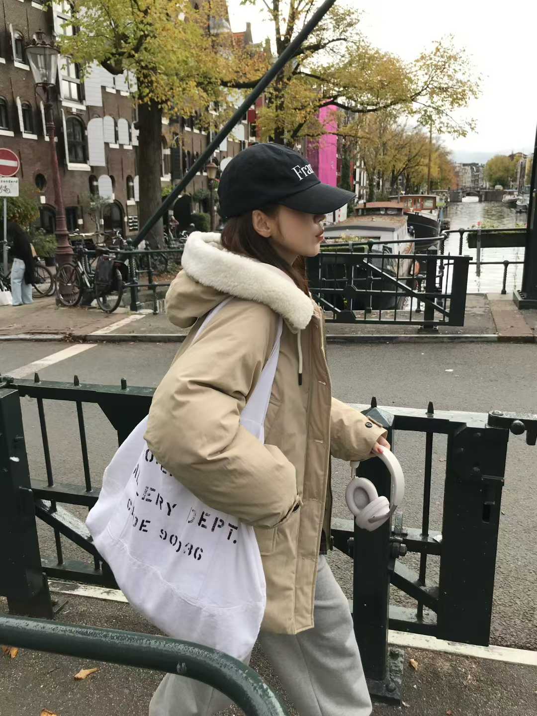 B16.小V家可愛翻領毛毛鴨絨外套