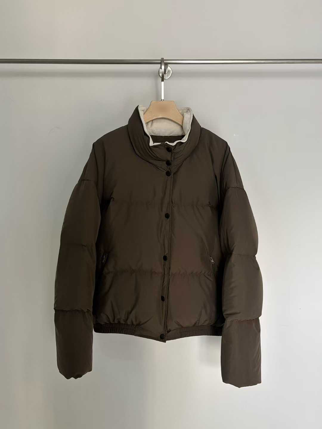 B18.小V家焦糖拿鐵鴨絨保暖外套