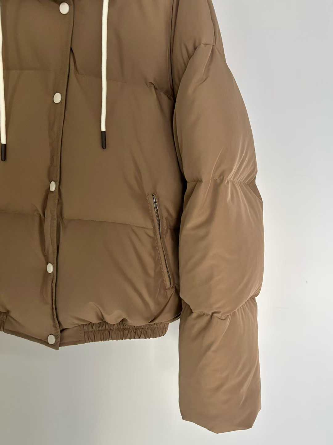 B18.小V家焦糖拿鐵鴨絨保暖外套