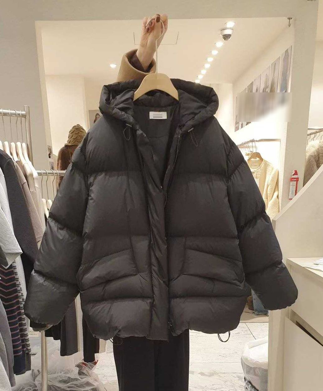 B26.小臉歐膩連帽極光羽絨外套