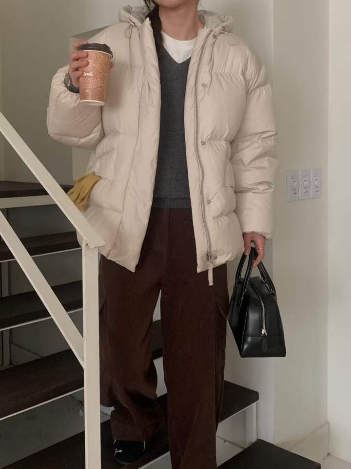 B26.小臉歐膩連帽極光羽絨外套