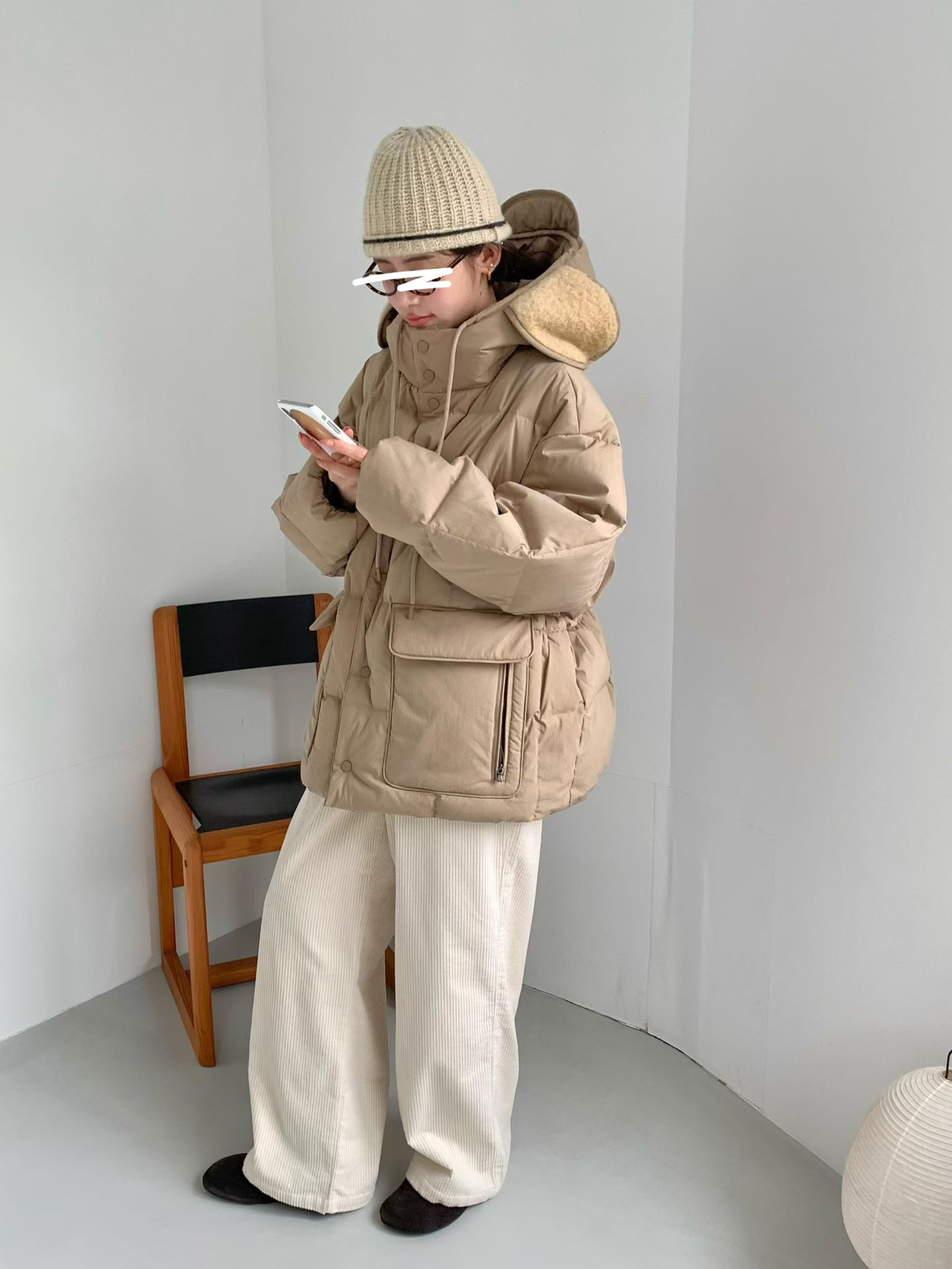 B08.連帽拼接毛毛玩雪鵝絨外套