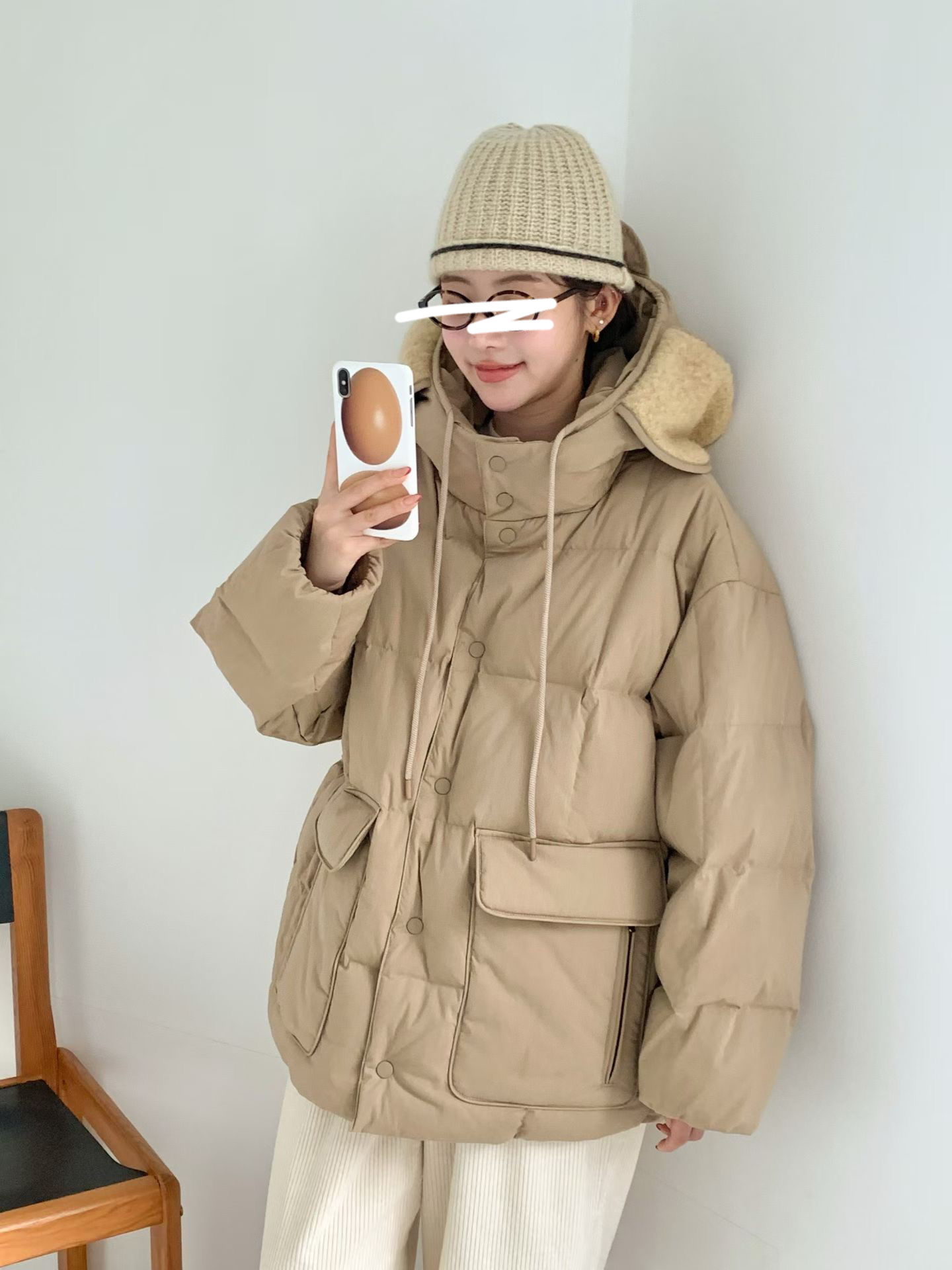 B08.連帽拼接毛毛玩雪鵝絨外套