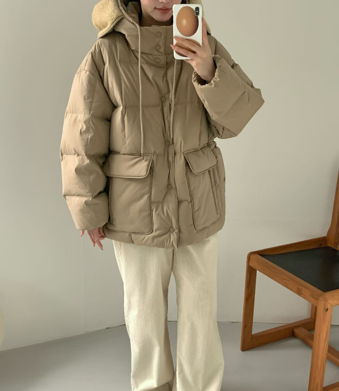 B08.連帽拼接毛毛玩雪鵝絨外套