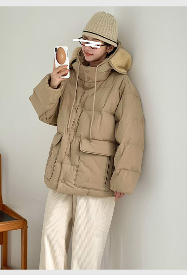 B08.連帽拼接毛毛玩雪鵝絨外套