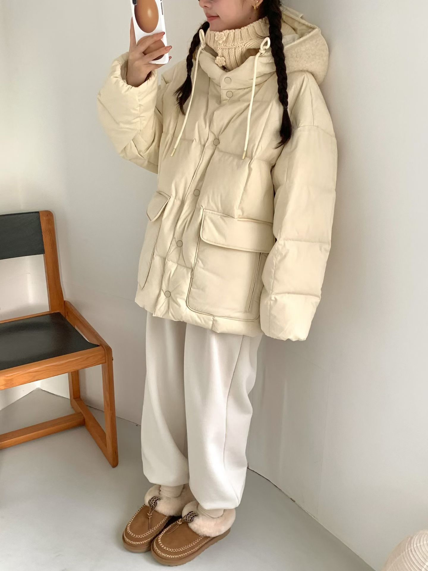 B08.連帽拼接毛毛玩雪鵝絨外套