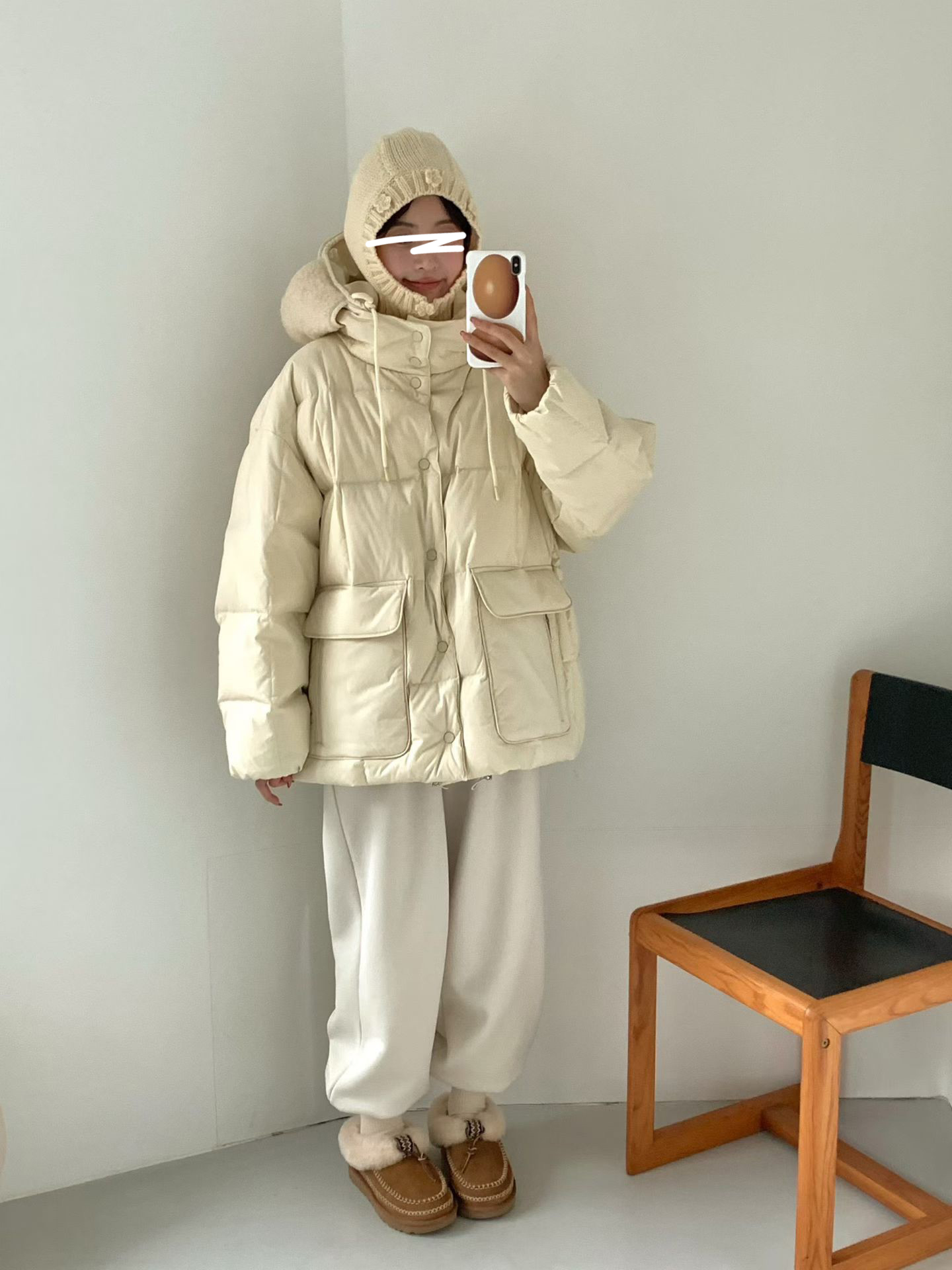 B08.連帽拼接毛毛玩雪鵝絨外套