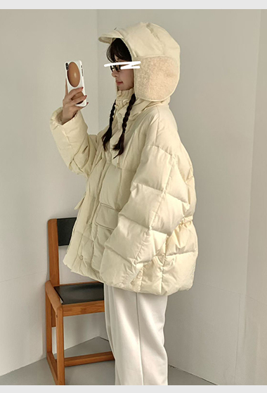 B08.連帽拼接毛毛玩雪鵝絨外套