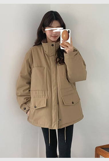 B18.女孩大口袋工裝立領鵝絨外套