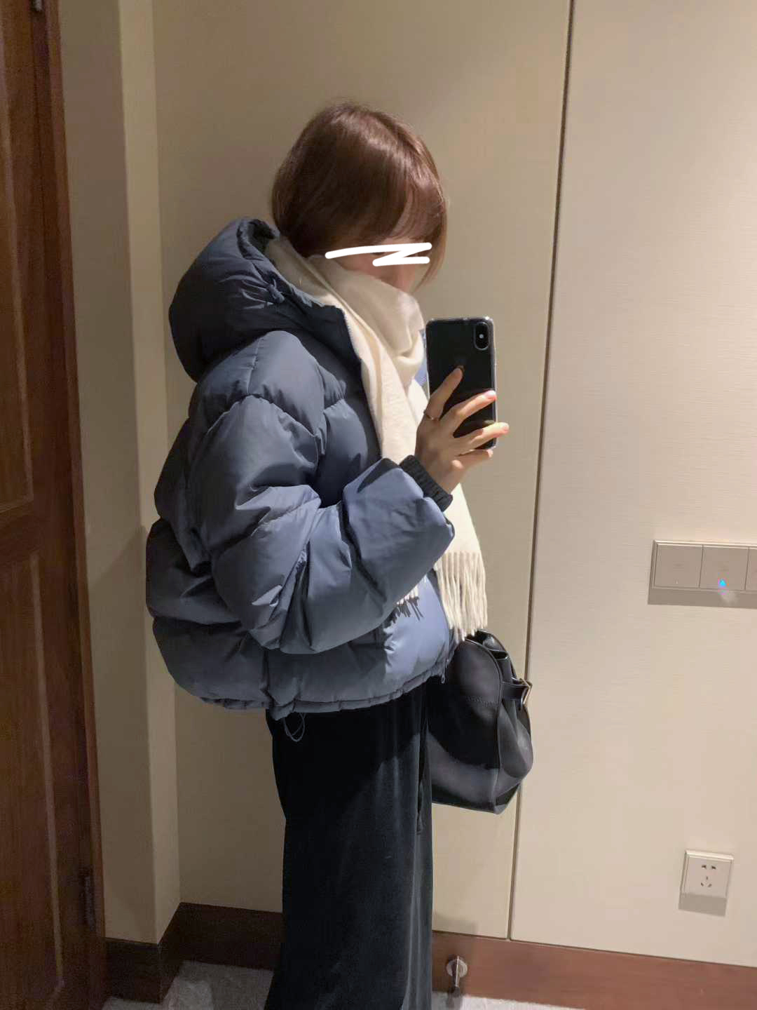 B35.顏值家女孩玩雪鴨絨外套