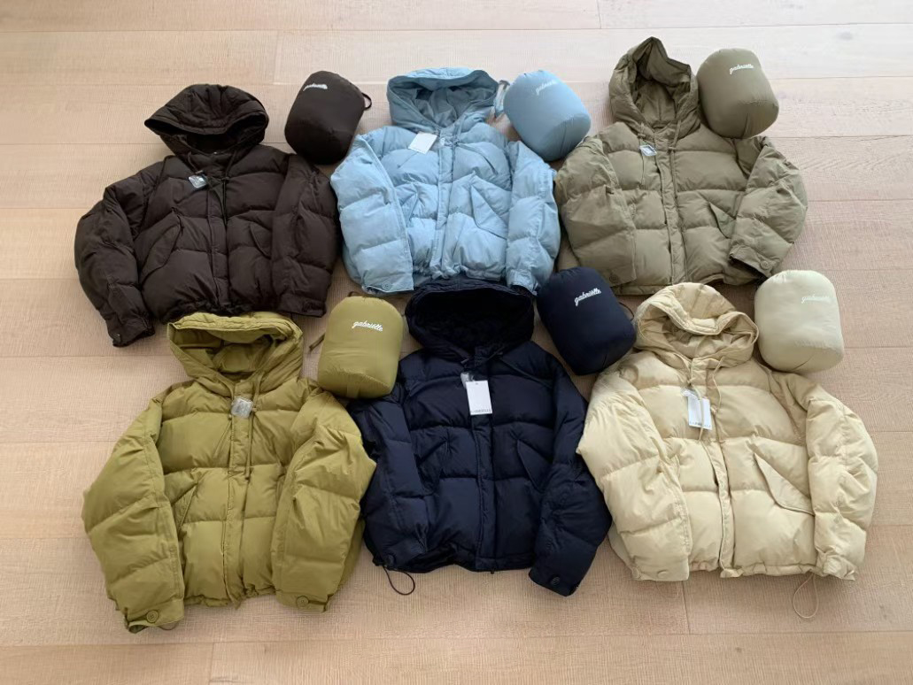 戶外多色輕量鴨絨連帽外套