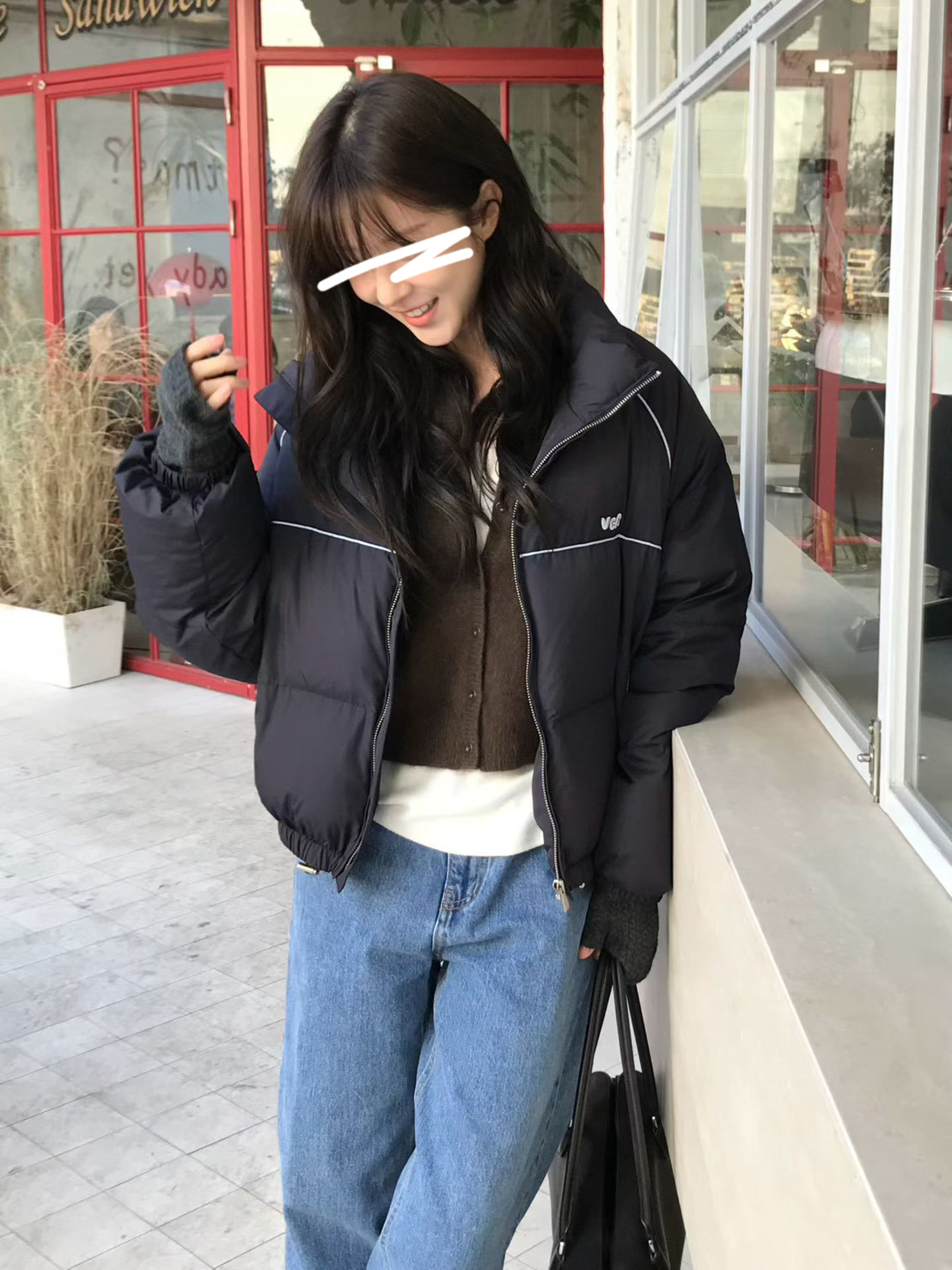 A14.小V家亮眼線條鴨絨外套