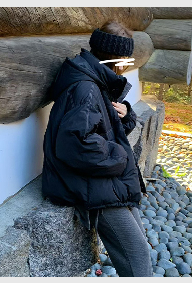 A81.玩雪泡芙剪接鴨絨連帽外套