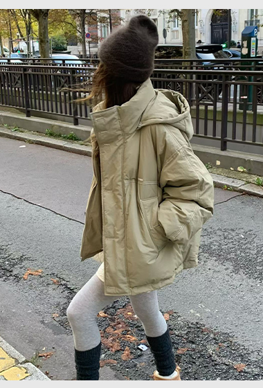 A81.玩雪泡芙剪接鴨絨連帽外套