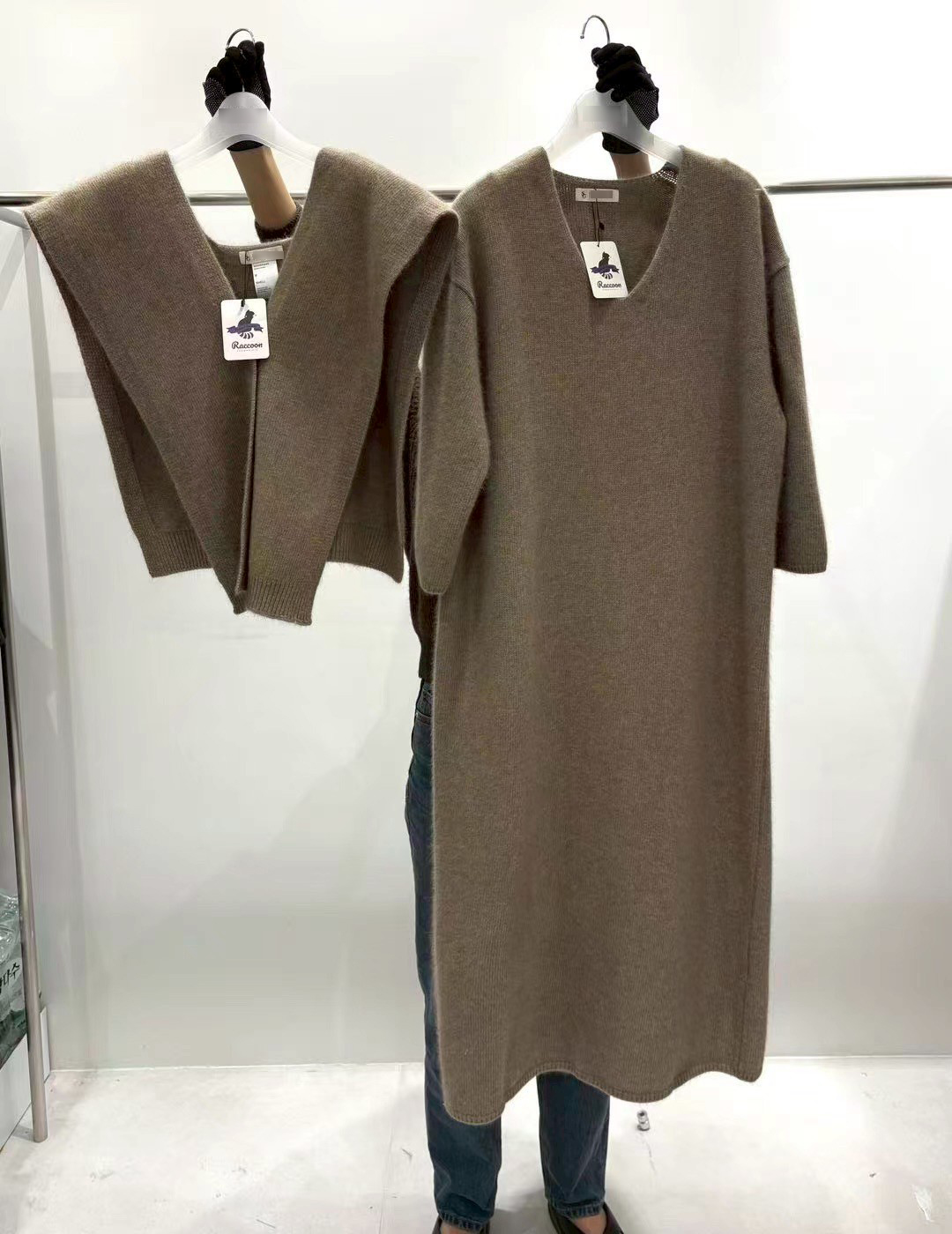 質感家浣熊V領落肩長洋裝