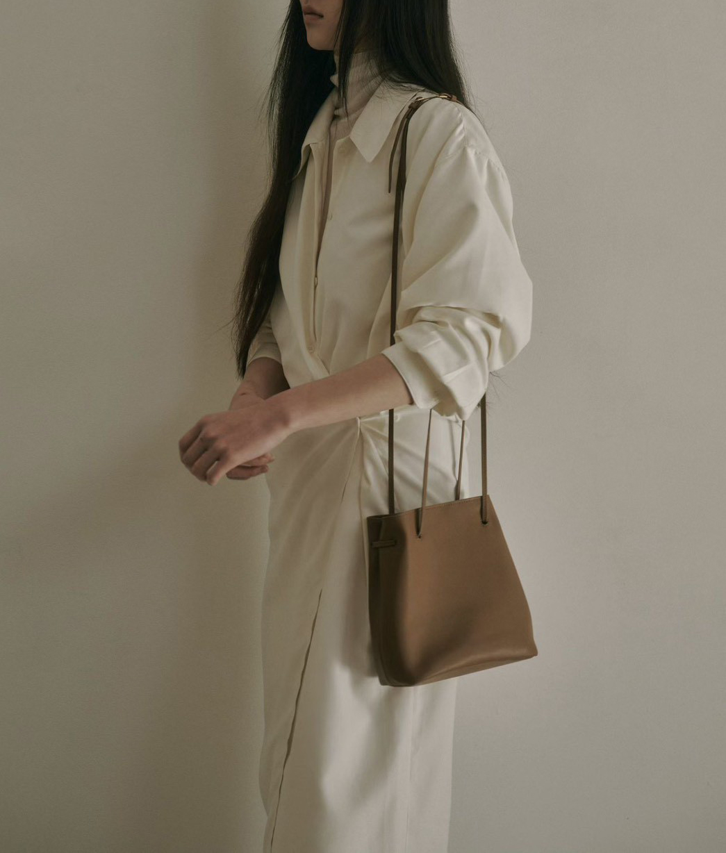 B51.質感家襯衫領側面收腰洋裝