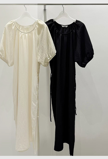 A29.質感家澎袖氣質素雅洋裝