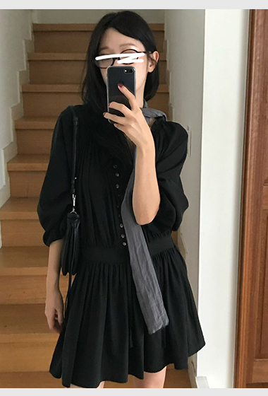 B95.小V家甜美抓皺小洋裝