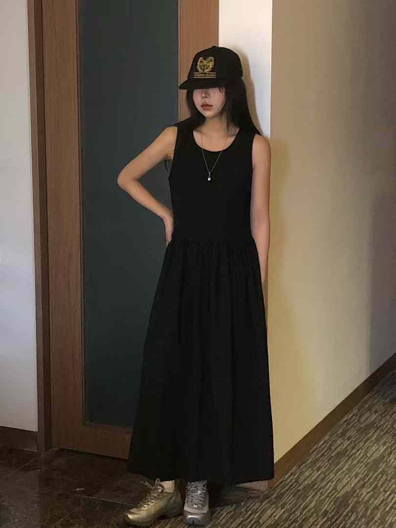 A13.彈性壓皺背心拼接長洋裝