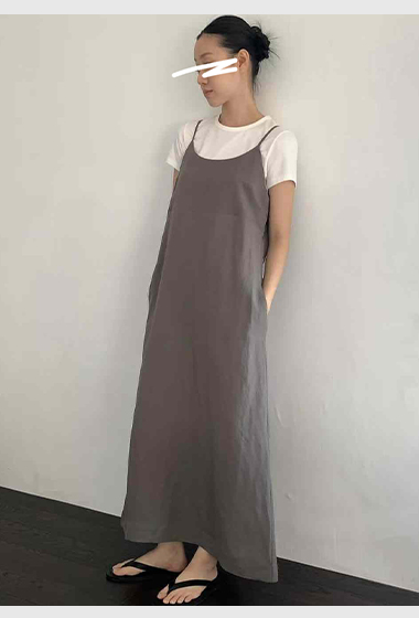 A108.纖瘦女孩細肩帶洋裝