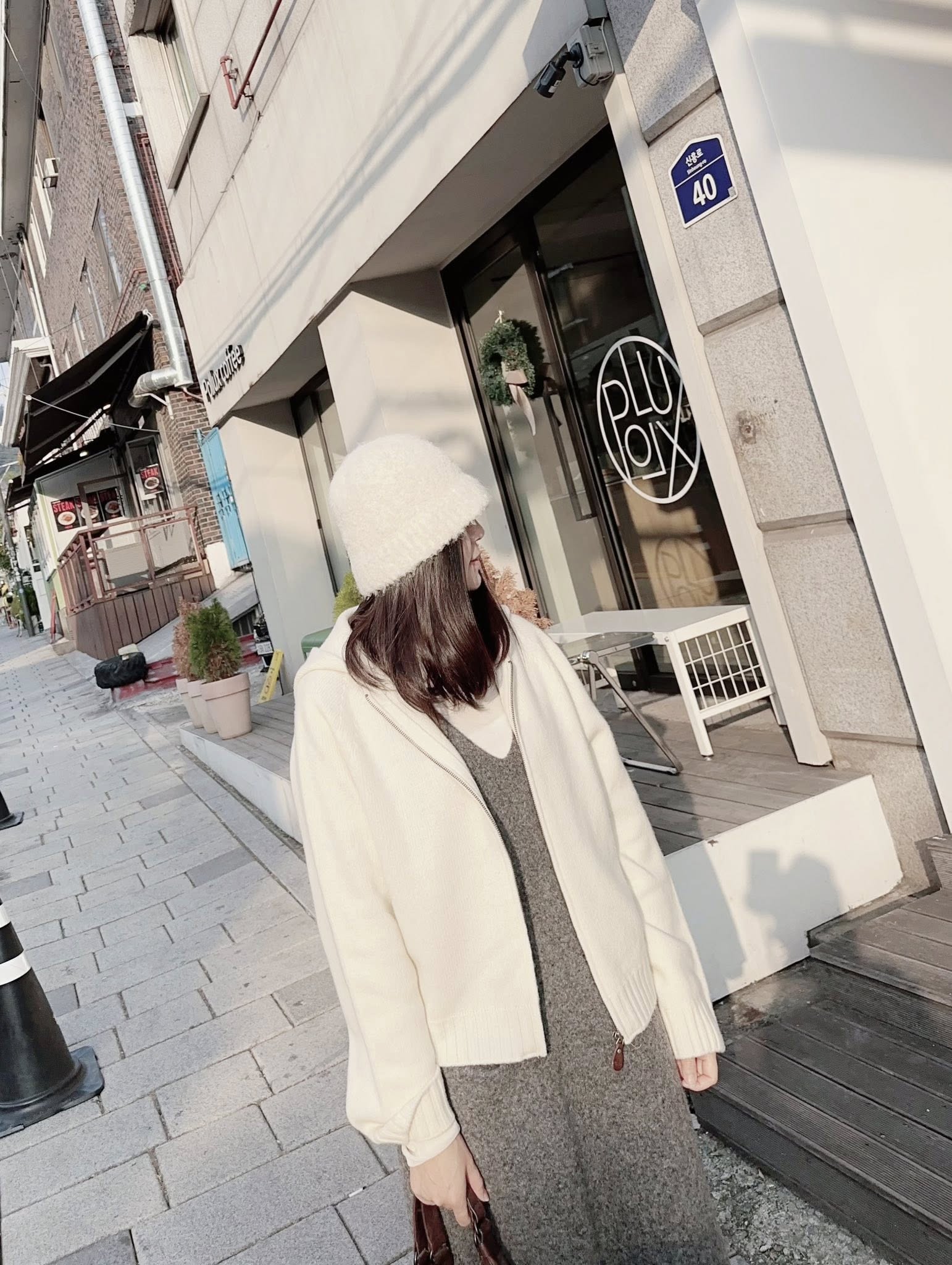 B97.質感家V領單口袋背心針織長洋裝