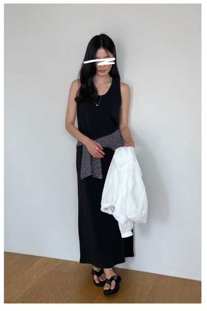 B67.瘦瘦歐膩素雅無袖長洋裝