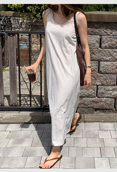 B103.纖瘦家簡約自信長洋裝