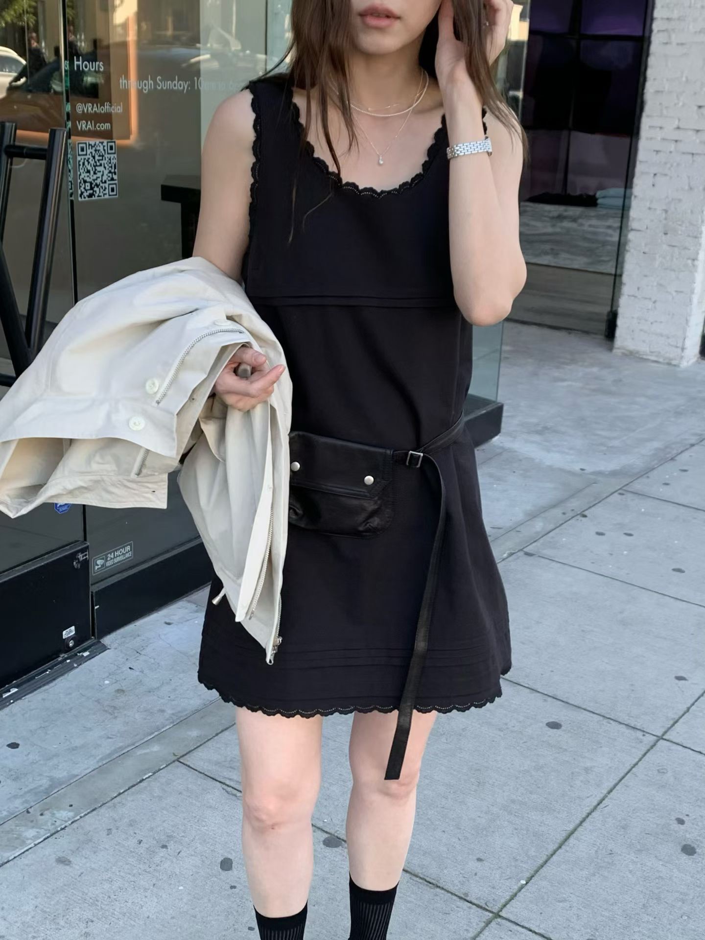 A58.好搭蕾絲滾邊長版背心