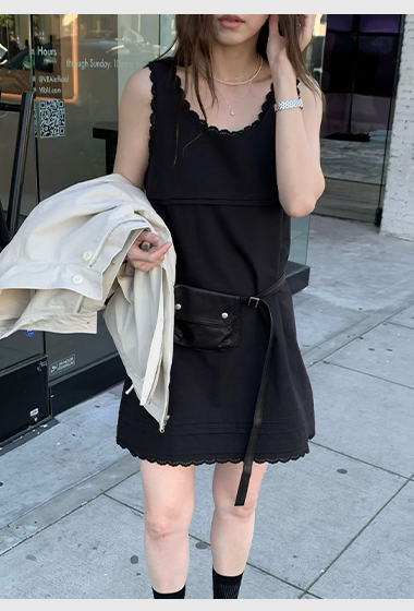 A58.好搭蕾絲滾邊長版背心