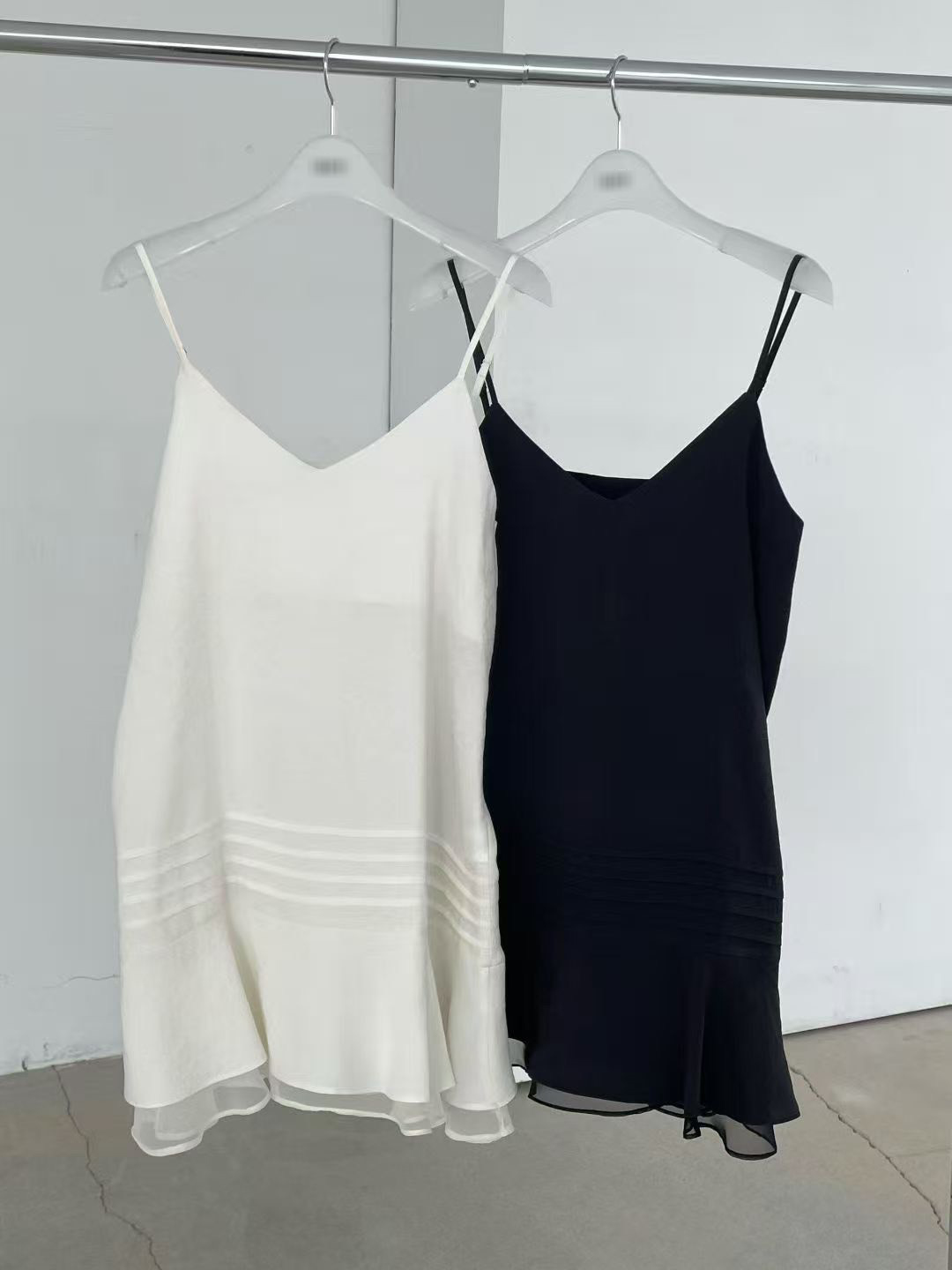 A34.浪漫女孩細肩帶層次小洋裝