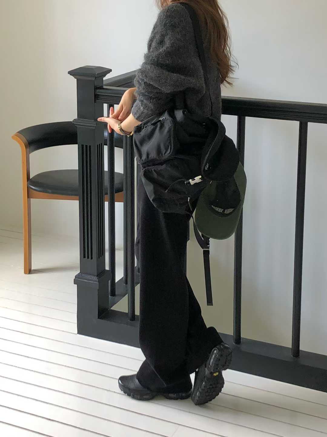 B10.大V家秋日燈條絨鬆緊長褲