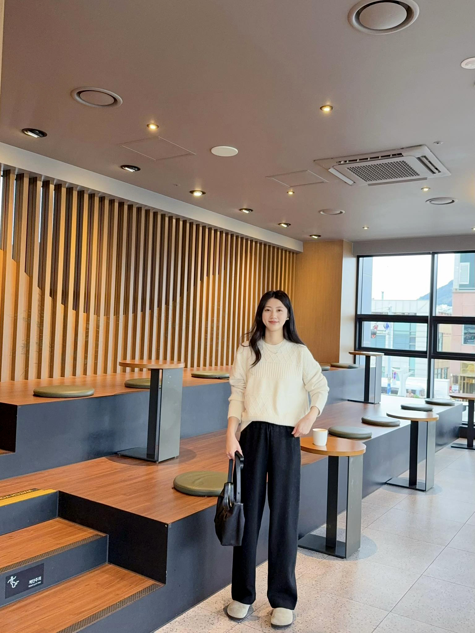 西裝布霧黑鬆緊腰鬆弛寬褲